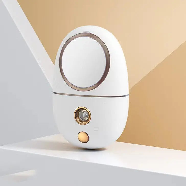 Portable USB-powered humidifier for girls with adjustable spray gears